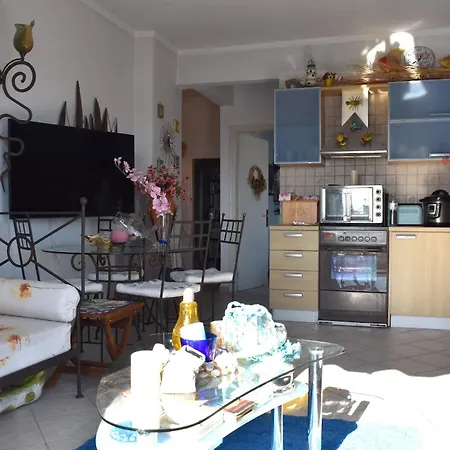 Blue Sky With Sea View شقة Nea Kallikrateia
